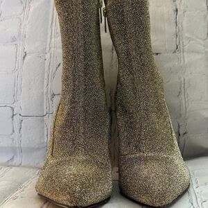 Sam Edelman Women's Olson Fashion Boot in shimmering gold Chic/Comfort size 8M.